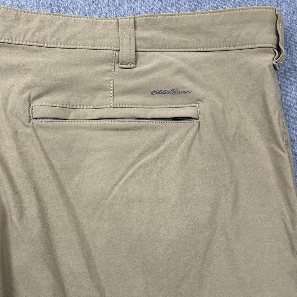 Eddie Bauer Travex Shorts Men's 44 Khaki Flat Front 10" Inseam Outdoor Hiking - Picture 12 of 15